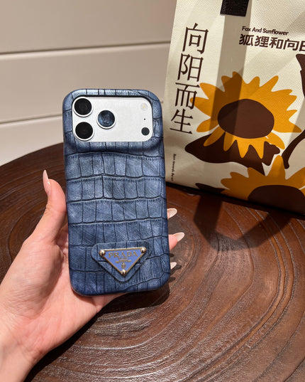 New Crocodile-Pattern Leather Phone Case