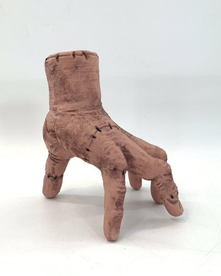 Wednesday one-on-one comparison to replicate a broken hand