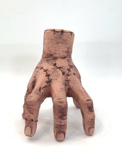 Wednesday one-on-one comparison to replicate a broken hand