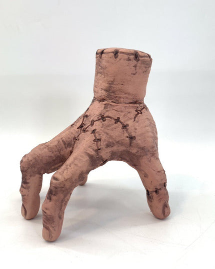 Wednesday one-on-one comparison to replicate a broken hand